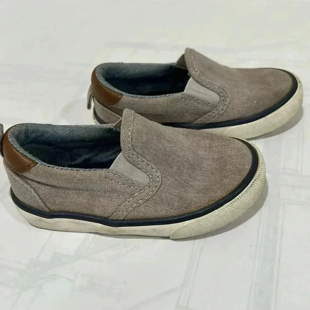 Old Navy Baby Boys Canvas Mollusk slip on shoes